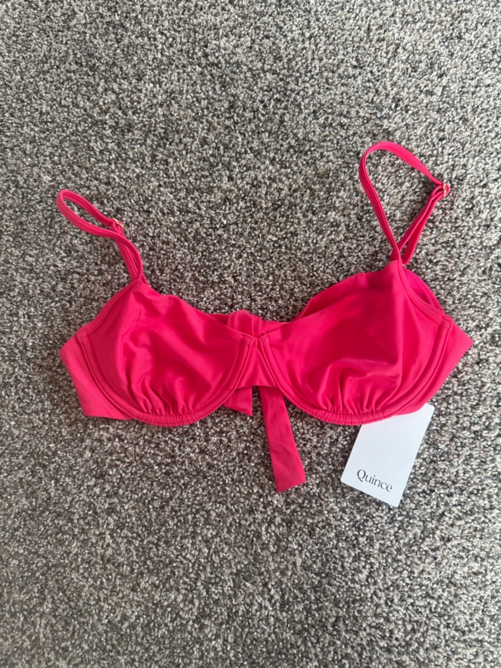 NWT Quince Women’s Vibrant Hot Pink Swim Bikini Top Size Medium